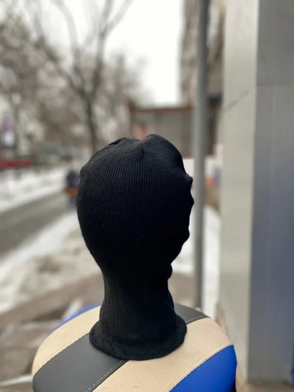 Подшлемник вязаный трех отверстиями — изображение 3